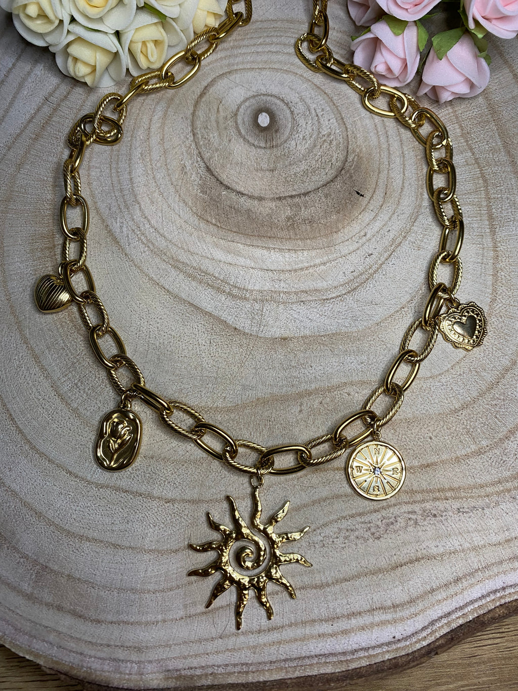 Collier Carolina