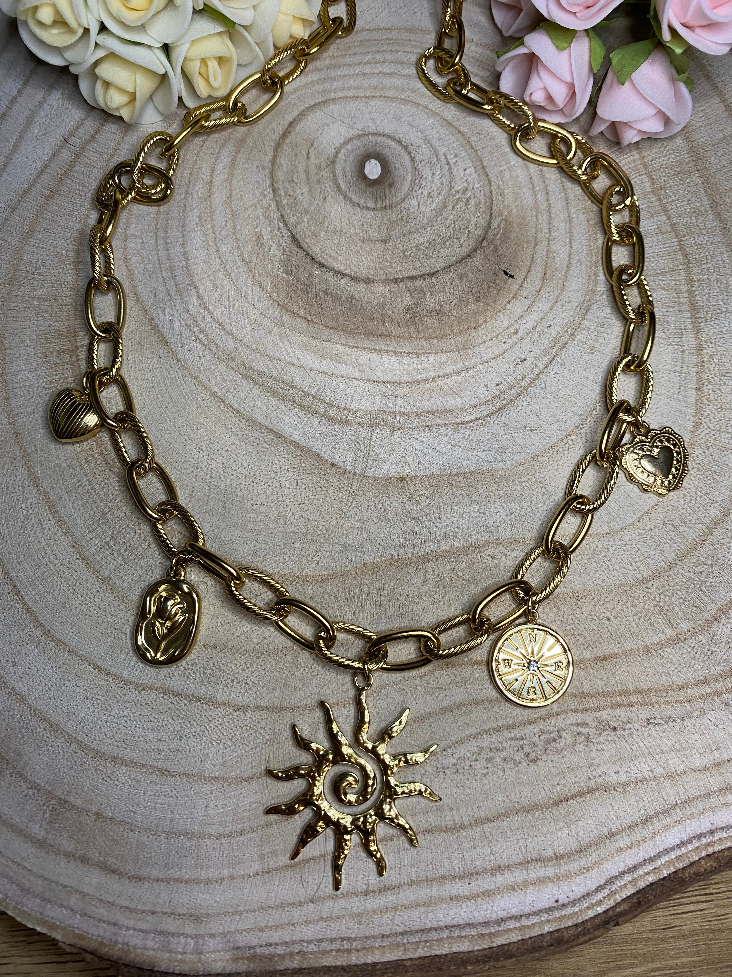 Collier Carolina